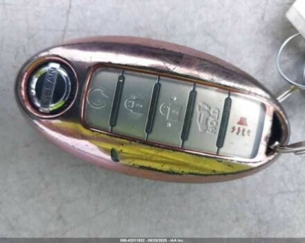 Серый Ниссан Rogue, объемом двигателя 2.5 л и пробегом 85 тыс. км за 5000 $, фото 10 на Automoto.ua