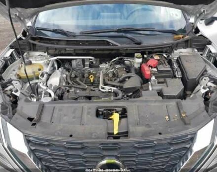 Серый Ниссан Rogue, объемом двигателя 2.5 л и пробегом 85 тыс. км за 5000 $, фото 9 на Automoto.ua