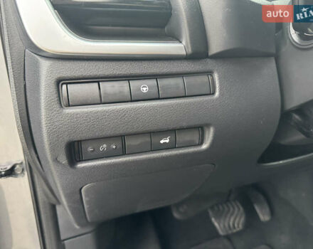 Сірий Ніссан Rogue, об'ємом двигуна 2.49 л та пробігом 140 тис. км за 23500 $, фото 8 на Automoto.ua