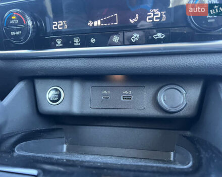 Серый Ниссан Rogue, объемом двигателя 2.49 л и пробегом 152 тыс. км за 19499 $, фото 27 на Automoto.ua