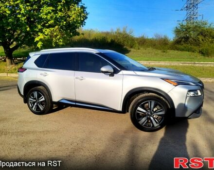 Серый Ниссан Rogue, объемом двигателя 2.5 л и пробегом 61 тыс. км за 22450 $, фото 2 на Automoto.ua