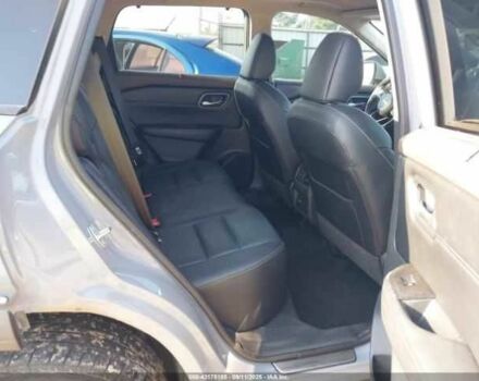 Сірий Ніссан Rogue, об'ємом двигуна 2.5 л та пробігом 73 тис. км за 6000 $, фото 8 на Automoto.ua