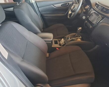 Серый Ниссан Rogue, объемом двигателя 0 л и пробегом 92 тыс. км за 12000 $, фото 6 на Automoto.ua