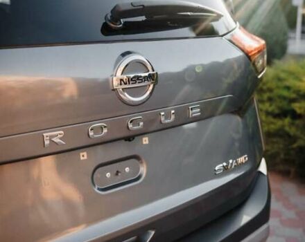 Сірий Ніссан Rogue, об'ємом двигуна 2.49 л та пробігом 125 тис. км за 24200 $, фото 11 на Automoto.ua