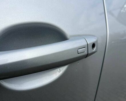 Сірий Ніссан Rogue, об'ємом двигуна 1.5 л та пробігом 449 тис. км за 22500 $, фото 8 на Automoto.ua