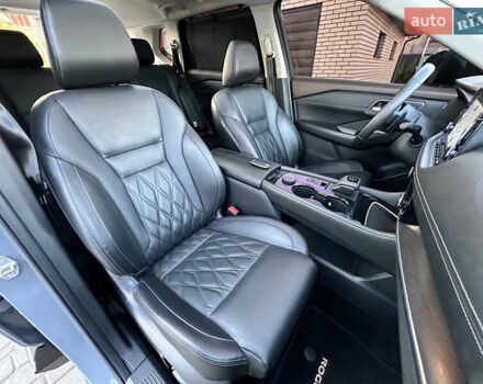 Сірий Ніссан Rogue, об'ємом двигуна 1.5 л та пробігом 18 тис. км за 26950 $, фото 49 на Automoto.ua