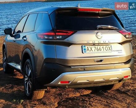 Серый Ниссан Rogue, объемом двигателя 1.5 л и пробегом 36 тыс. км за 34700 $, фото 11 на Automoto.ua