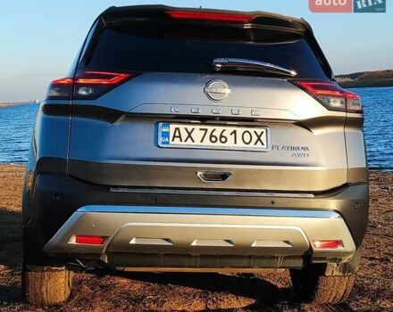 Серый Ниссан Rogue, объемом двигателя 1.5 л и пробегом 36 тыс. км за 34700 $, фото 12 на Automoto.ua