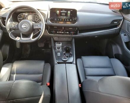Серый Ниссан Rogue, объемом двигателя 1.5 л и пробегом 170 тыс. км за 6300 $, фото 7 на Automoto.ua