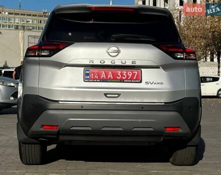 Серый Ниссан Rogue, объемом двигателя 1.5 л и пробегом 111 тыс. км за 23500 $, фото 5 на Automoto.ua