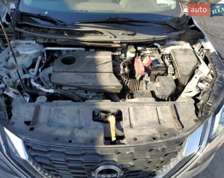Серый Ниссан Rogue, объемом двигателя 1.5 л и пробегом 170 тыс. км за 6300 $, фото 11 на Automoto.ua