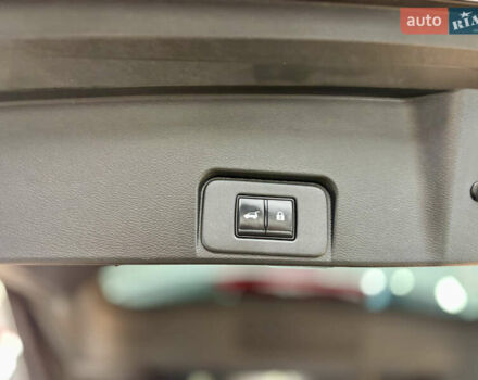 Серый Ниссан Rogue, объемом двигателя 1.5 л и пробегом 46 тыс. км за 26000 $, фото 36 на Automoto.ua