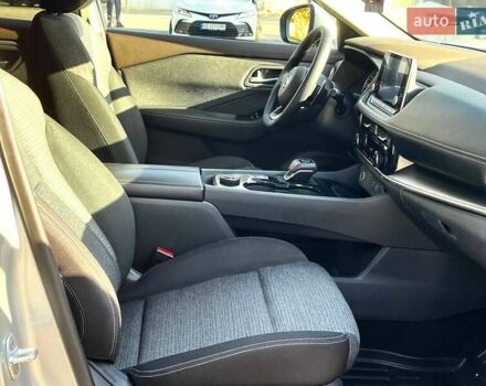 Серый Ниссан Rogue, объемом двигателя 1.5 л и пробегом 111 тыс. км за 23500 $, фото 10 на Automoto.ua