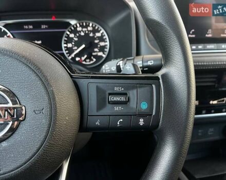 Серый Ниссан Rogue, объемом двигателя 1.5 л и пробегом 111 тыс. км за 23500 $, фото 21 на Automoto.ua