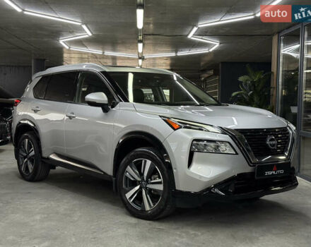 Серый Ниссан Rogue, объемом двигателя 1.5 л и пробегом 29 тыс. км за 28900 $, фото 1 на Automoto.ua