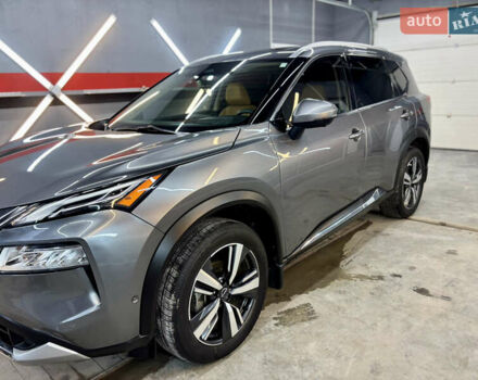 Серый Ниссан Rogue, объемом двигателя 1.5 л и пробегом 46 тыс. км за 26000 $, фото 5 на Automoto.ua