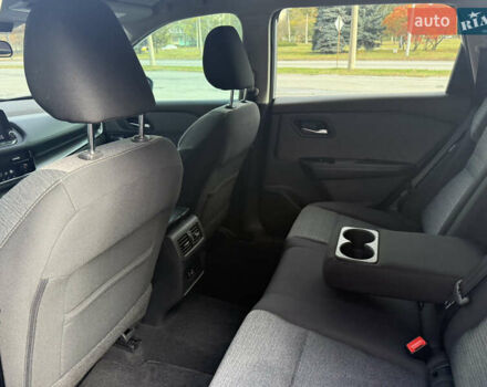 Сірий Ніссан Rogue, об'ємом двигуна 1.5 л та пробігом 72 тис. км за 22500 $, фото 33 на Automoto.ua