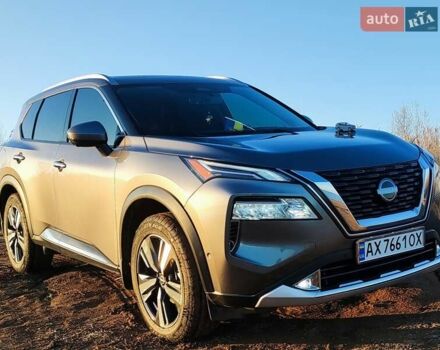 Серый Ниссан Rogue, объемом двигателя 1.5 л и пробегом 36 тыс. км за 34700 $, фото 9 на Automoto.ua