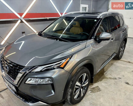 Серый Ниссан Rogue, объемом двигателя 1.5 л и пробегом 46 тыс. км за 26000 $, фото 1 на Automoto.ua