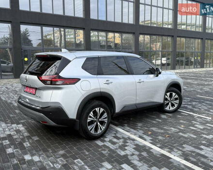 Сірий Ніссан Rogue, об'ємом двигуна 1.5 л та пробігом 72 тис. км за 22500 $, фото 7 на Automoto.ua