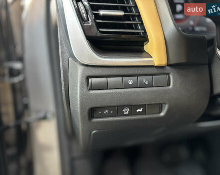 Серый Ниссан Rogue, объемом двигателя 1.5 л и пробегом 46 тыс. км за 26000 $, фото 26 на Automoto.ua