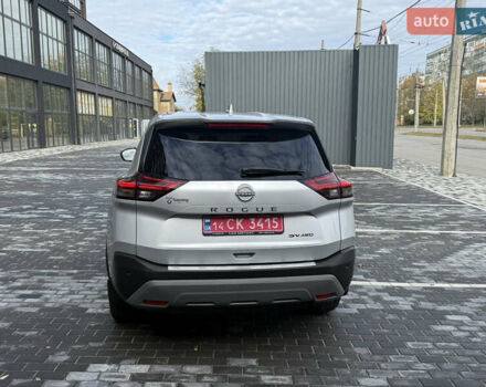 Сірий Ніссан Rogue, об'ємом двигуна 1.5 л та пробігом 72 тис. км за 22500 $, фото 5 на Automoto.ua