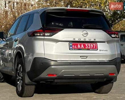 Серый Ниссан Rogue, объемом двигателя 1.5 л и пробегом 111 тыс. км за 23500 $, фото 4 на Automoto.ua