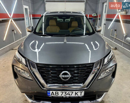 Серый Ниссан Rogue, объемом двигателя 1.5 л и пробегом 46 тыс. км за 26000 $, фото 2 на Automoto.ua