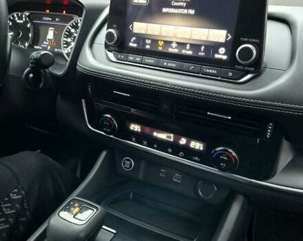 Серый Ниссан Rogue, объемом двигателя 1.5 л и пробегом 40 тыс. км за 18499 $, фото 77 на Automoto.ua