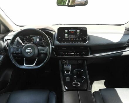 Серый Ниссан Rogue, объемом двигателя 1.5 л и пробегом 15 тыс. км за 18300 $, фото 8 на Automoto.ua