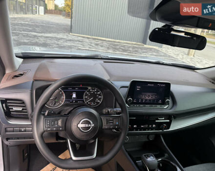 Сірий Ніссан Rogue, об'ємом двигуна 1.5 л та пробігом 72 тис. км за 22500 $, фото 41 на Automoto.ua