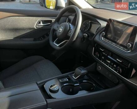 Серый Ниссан Rogue, объемом двигателя 1.5 л и пробегом 111 тыс. км за 23500 $, фото 11 на Automoto.ua