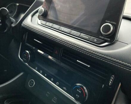 Серый Ниссан Rogue, объемом двигателя 1.5 л и пробегом 40 тыс. км за 18499 $, фото 67 на Automoto.ua