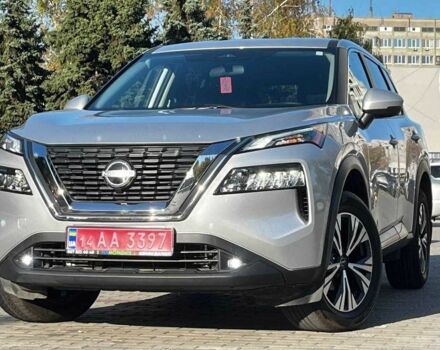 Серый Ниссан Rogue, объемом двигателя 1.5 л и пробегом 111 тыс. км за 23500 $, фото 1 на Automoto.ua