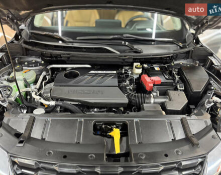 Серый Ниссан Rogue, объемом двигателя 1.5 л и пробегом 46 тыс. км за 26000 $, фото 44 на Automoto.ua