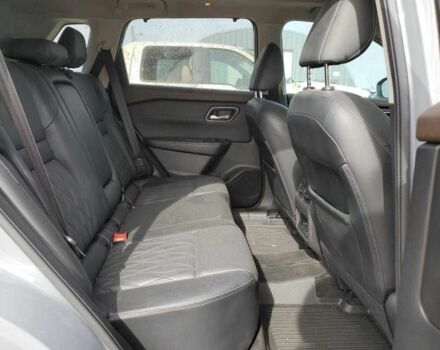 Серый Ниссан Rogue, объемом двигателя 1.5 л и пробегом 52 тыс. км за 11000 $, фото 4 на Automoto.ua