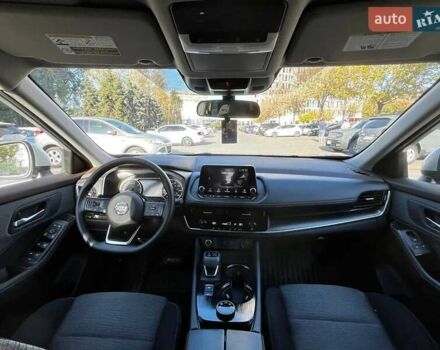 Серый Ниссан Rogue, объемом двигателя 1.5 л и пробегом 111 тыс. км за 23500 $, фото 15 на Automoto.ua