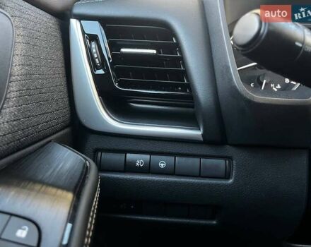 Серый Ниссан Rogue, объемом двигателя 1.5 л и пробегом 111 тыс. км за 23500 $, фото 19 на Automoto.ua