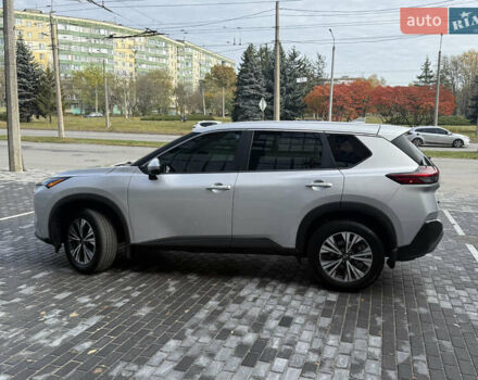 Сірий Ніссан Rogue, об'ємом двигуна 1.5 л та пробігом 72 тис. км за 22500 $, фото 3 на Automoto.ua