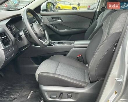 Сірий Ніссан Rogue, об'ємом двигуна 2.39 л та пробігом 109 тис. км за 22500 $, фото 9 на Automoto.ua