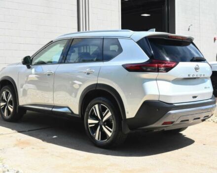 Серый Ниссан Rogue, объемом двигателя 1.5 л и пробегом 15 тыс. км за 18300 $, фото 2 на Automoto.ua