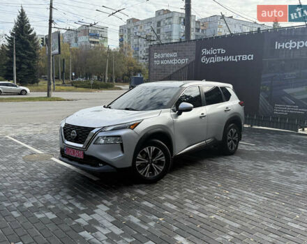Сірий Ніссан Rogue, об'ємом двигуна 1.5 л та пробігом 72 тис. км за 22500 $, фото 1 на Automoto.ua