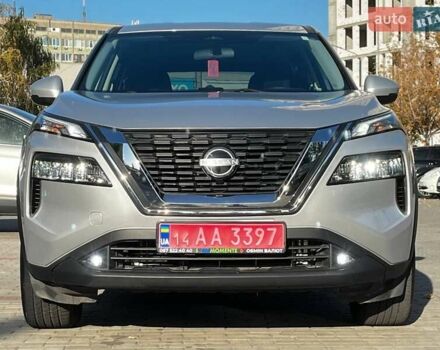 Серый Ниссан Rogue, объемом двигателя 1.5 л и пробегом 111 тыс. км за 23500 $, фото 2 на Automoto.ua