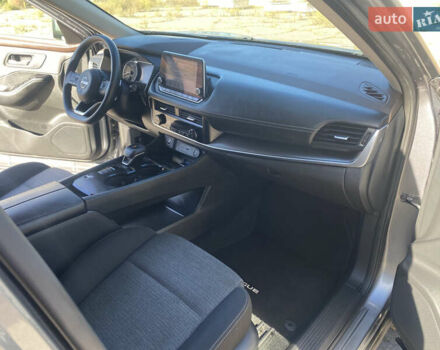 Серый Ниссан Rogue, объемом двигателя 1.5 л и пробегом 91 тыс. км за 22900 $, фото 10 на Automoto.ua