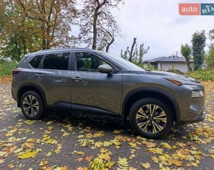 Сірий Ніссан Rogue, об'ємом двигуна 1.5 л та пробігом 76 тис. км за 20600 $, фото 3 на Automoto.ua