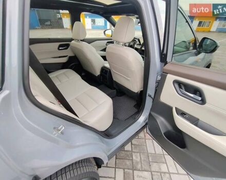 Серый Ниссан Rogue, объемом двигателя 1.5 л и пробегом 87 тыс. км за 24000 $, фото 10 на Automoto.ua