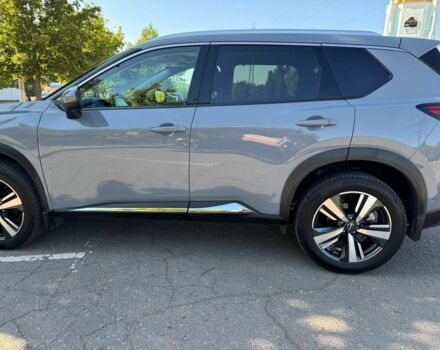 Серый Ниссан Rogue, объемом двигателя 1.5 л и пробегом 37 тыс. км за 26200 $, фото 2 на Automoto.ua