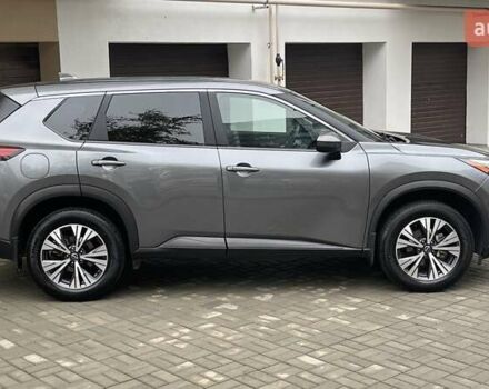 Серый Ниссан Rogue, объемом двигателя 1.5 л и пробегом 56 тыс. км за 21950 $, фото 4 на Automoto.ua