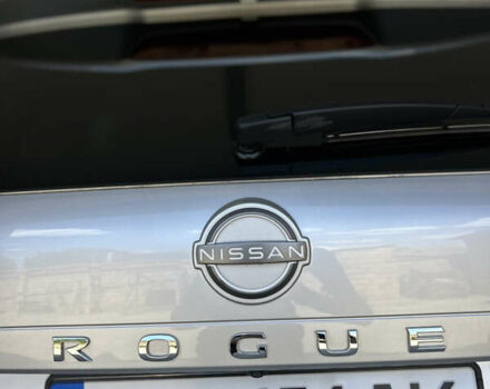 Сірий Ніссан Rogue, об'ємом двигуна 1.5 л та пробігом 62 тис. км за 22000 $, фото 32 на Automoto.ua