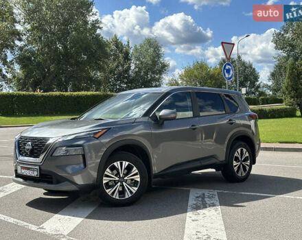 Серый Ниссан Rogue, объемом двигателя 1.5 л и пробегом 35 тыс. км за 26999 $, фото 2 на Automoto.ua